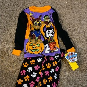 Brand new Halloween paw patrol jammies. Size 3t